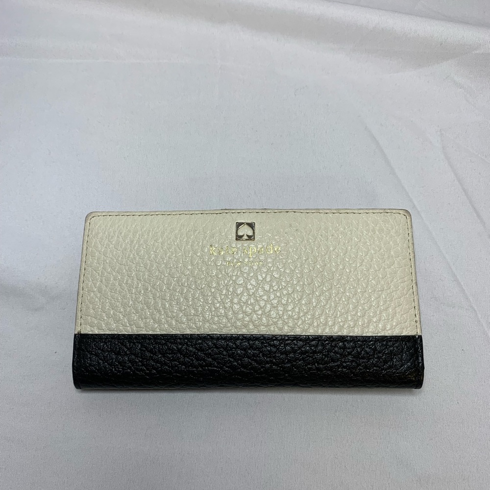 Black and White Kate Spade Wallet